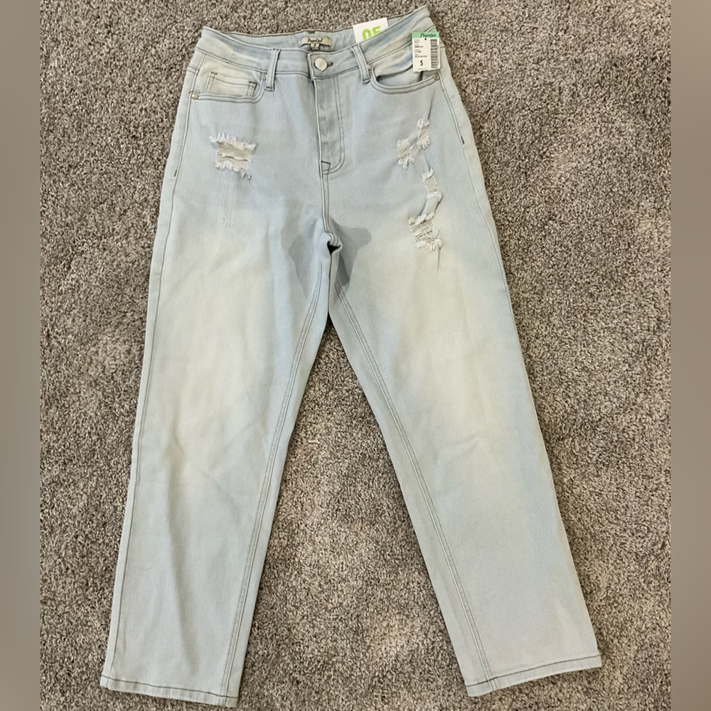 High Rise Slim Straight Jean
